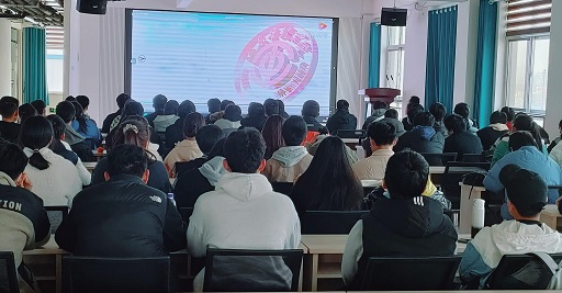 山東管理學(xué)院師生來我司開展認(rèn)知實(shí)習(xí)